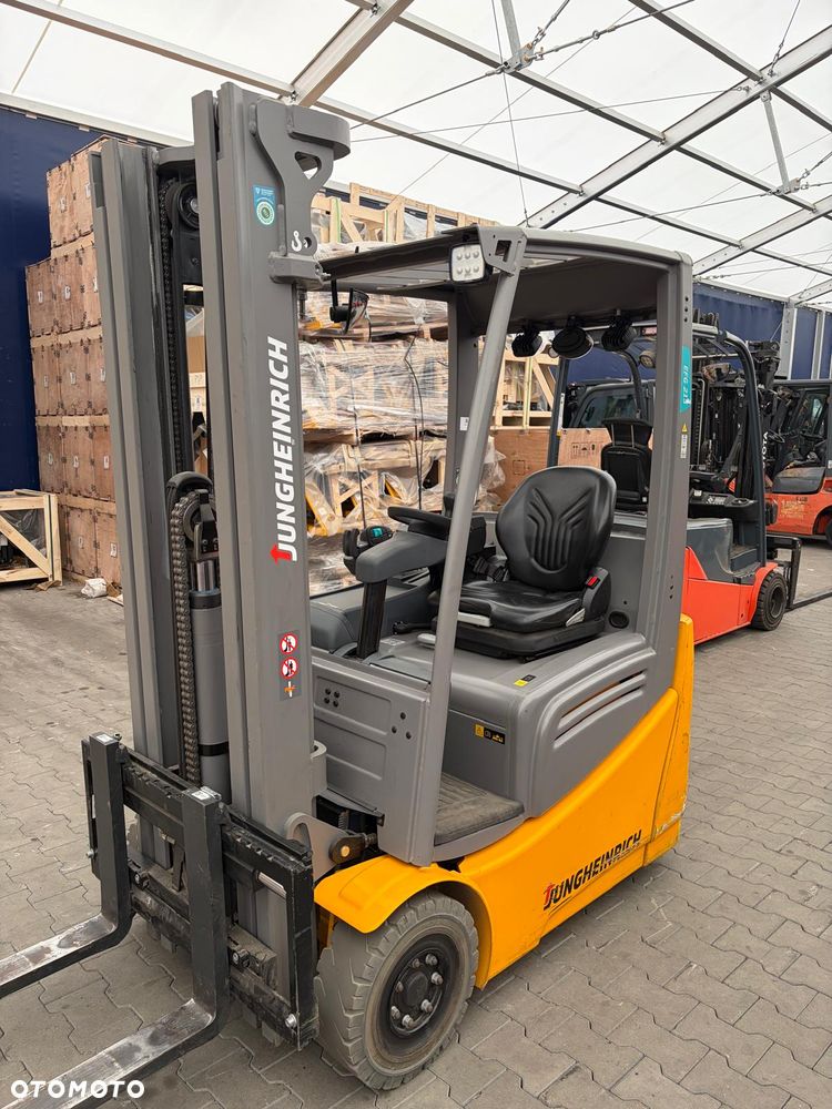 Jungheinrich EFG215 - 1