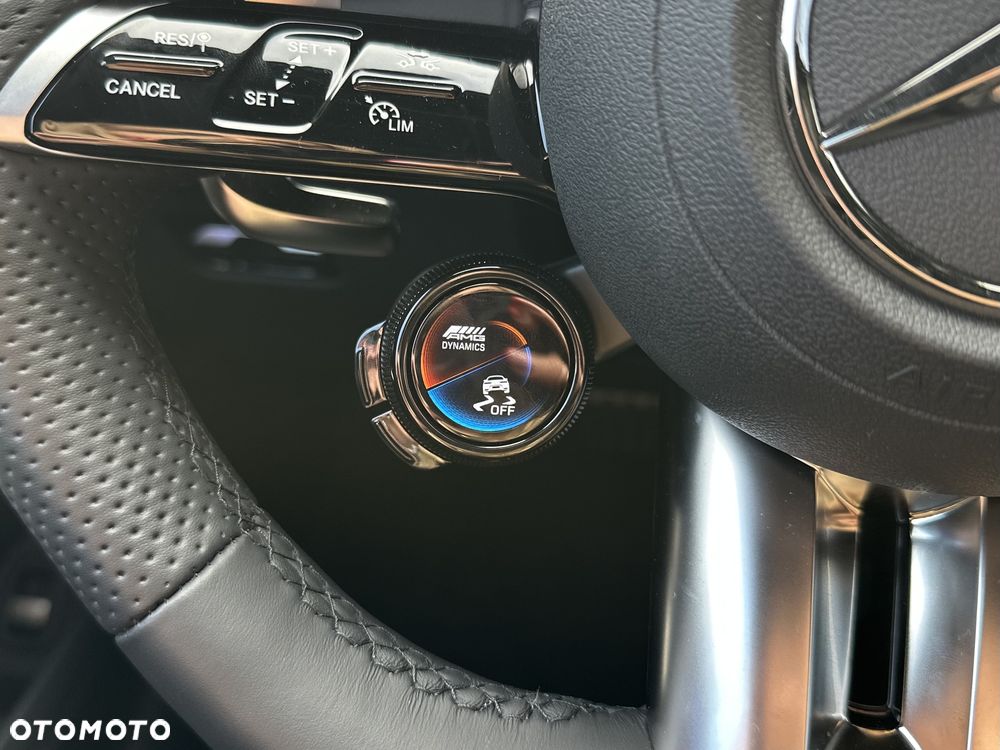 Mercedes-Benz GLC - 27