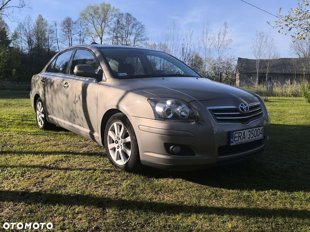 Toyota Avensis 2.0 D-4D Sol - 1