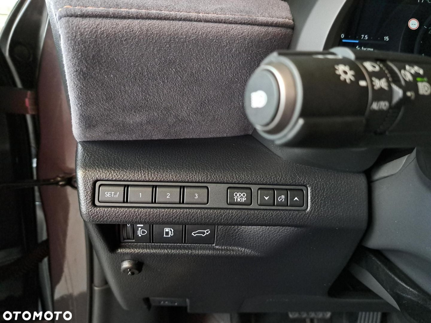 Lexus LBX 1.5 Hybrid Cool - 33
