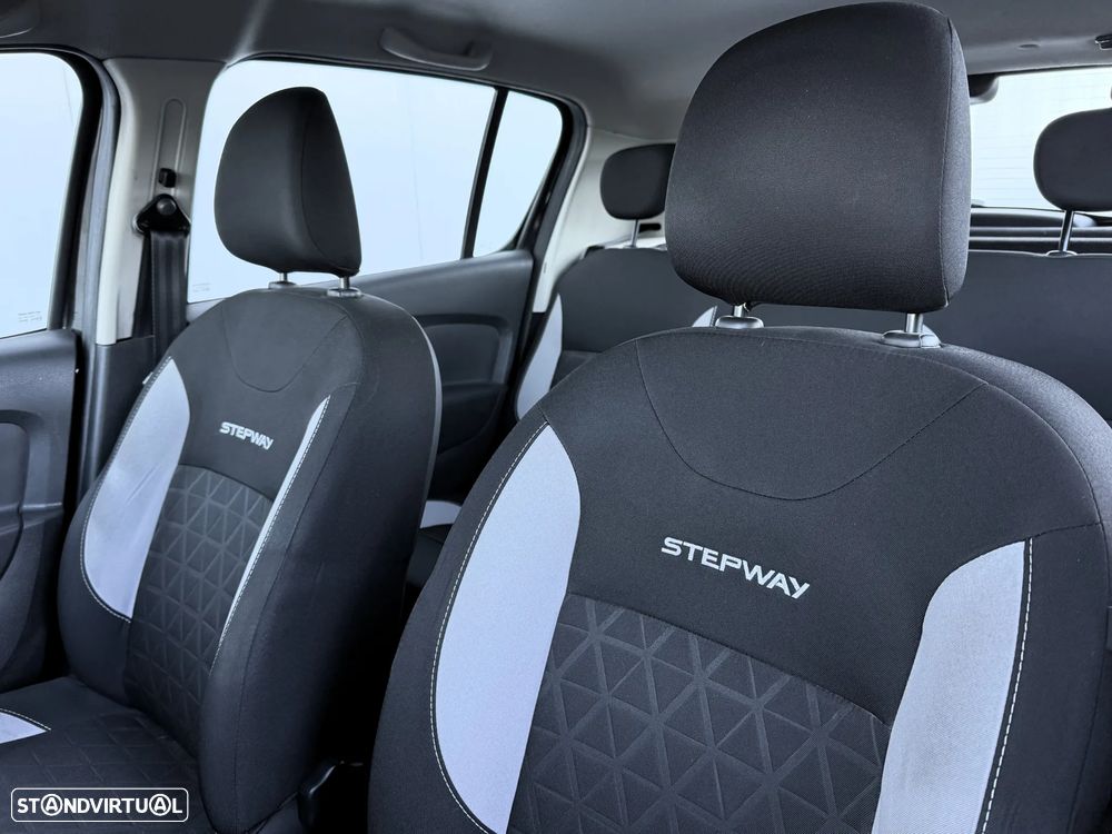 Dacia Sandero 1.5 dCi Stepway - 26