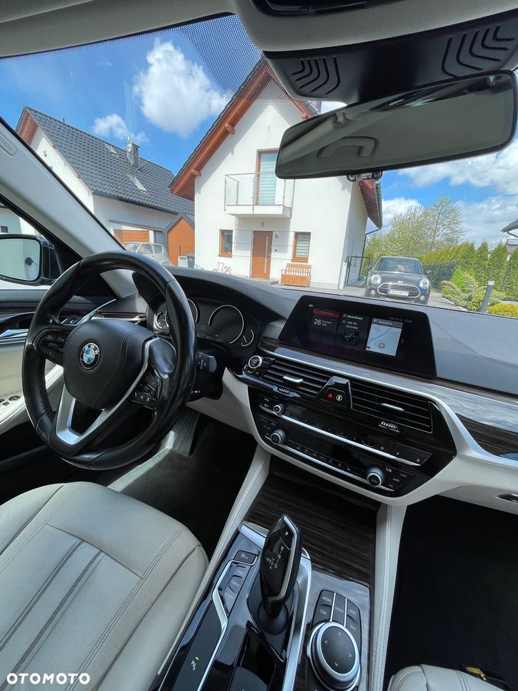 BMW Seria 5 520d xDrive Luxury Line - 10