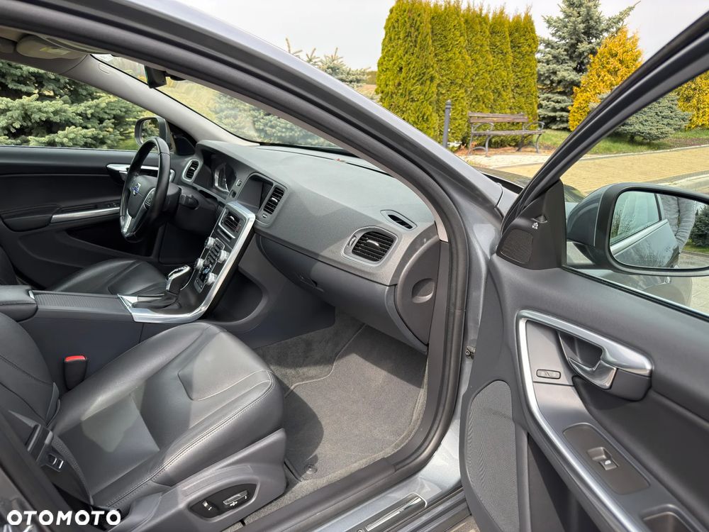 Volvo S60 2.5 T5 AWD - 16