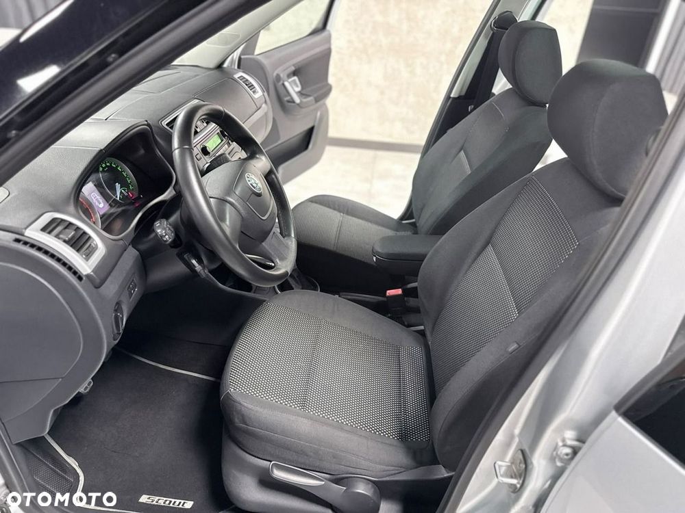 Skoda Roomster 1.9 TDI Scout PLUS EDITION - 25
