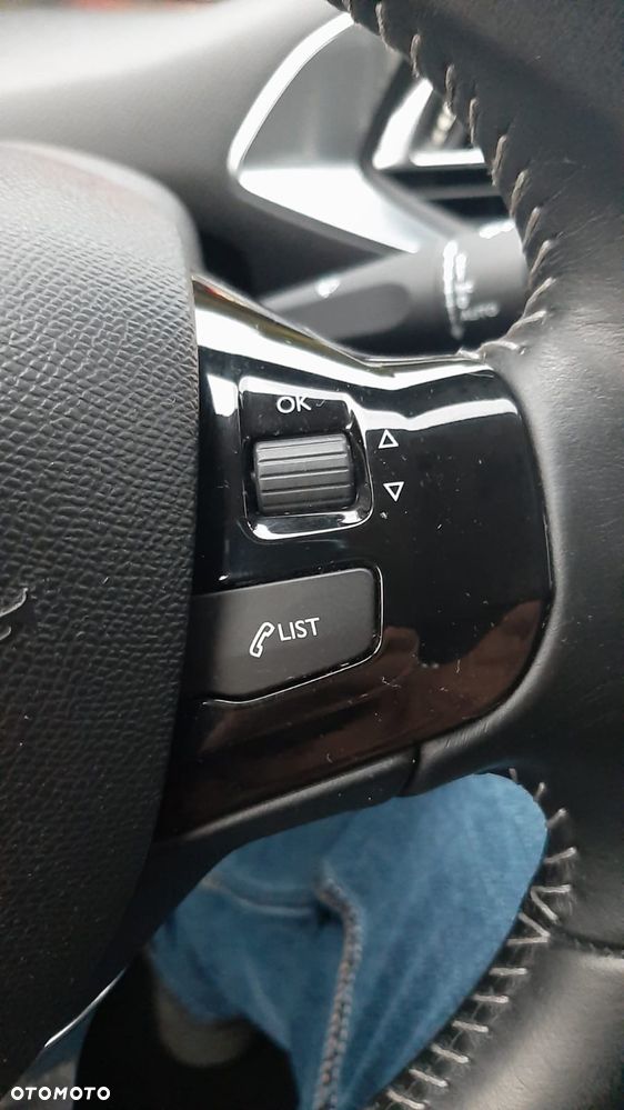 Peugeot 308 1.6 HDi Access - 24