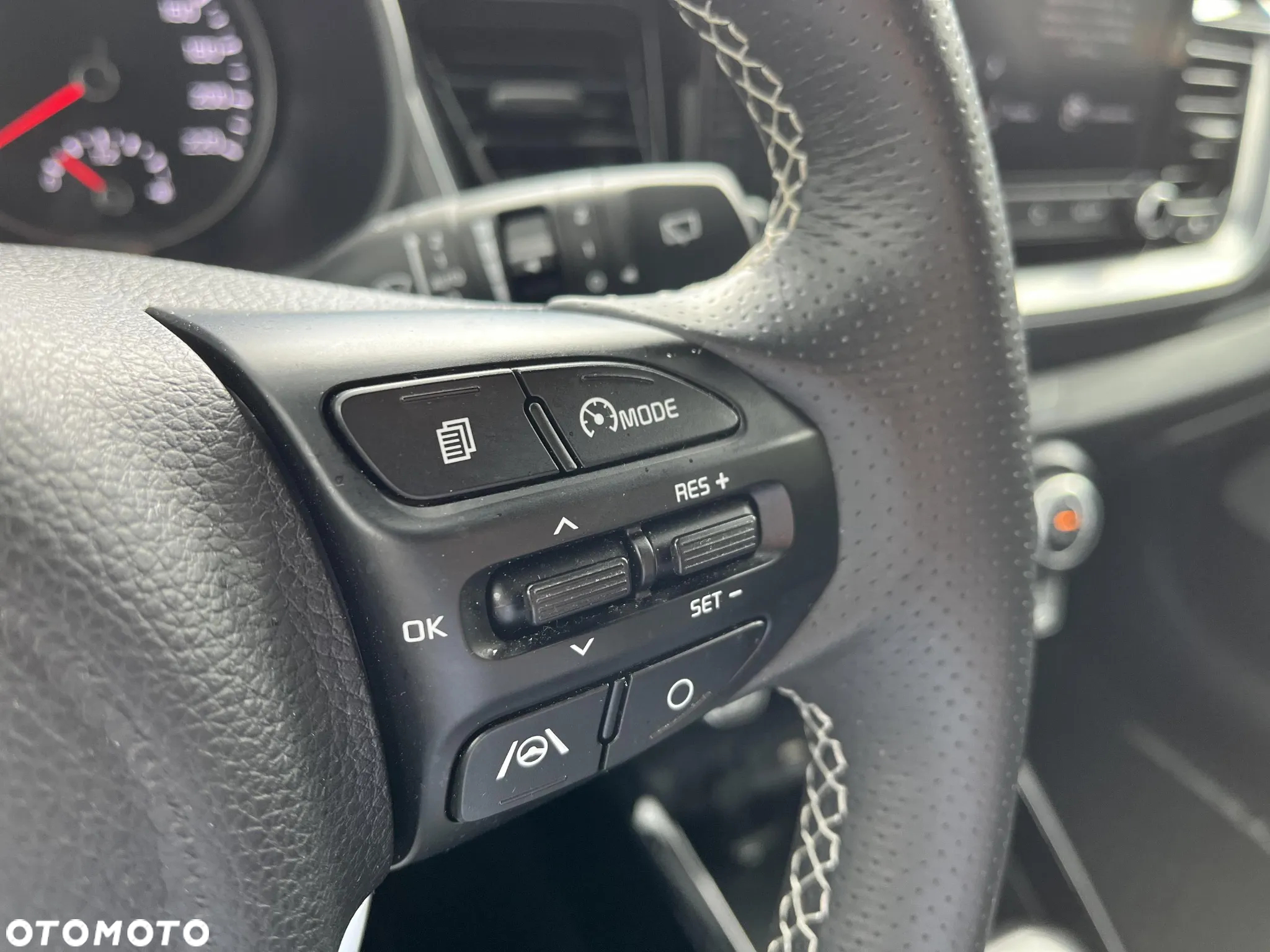 Kia Stonic 1.0 T-GDI L Business Line - 23