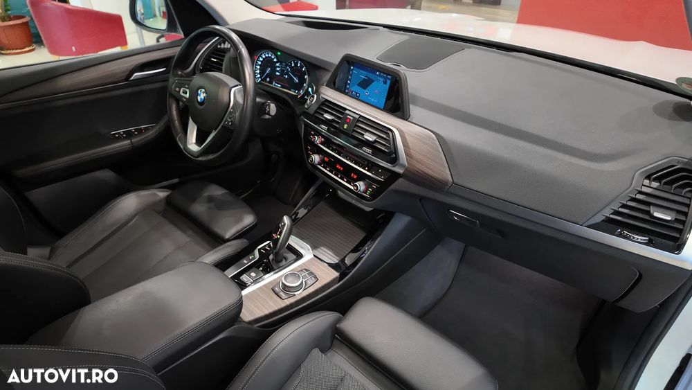 BMW X3 xDrive20i AT Advantage - 16