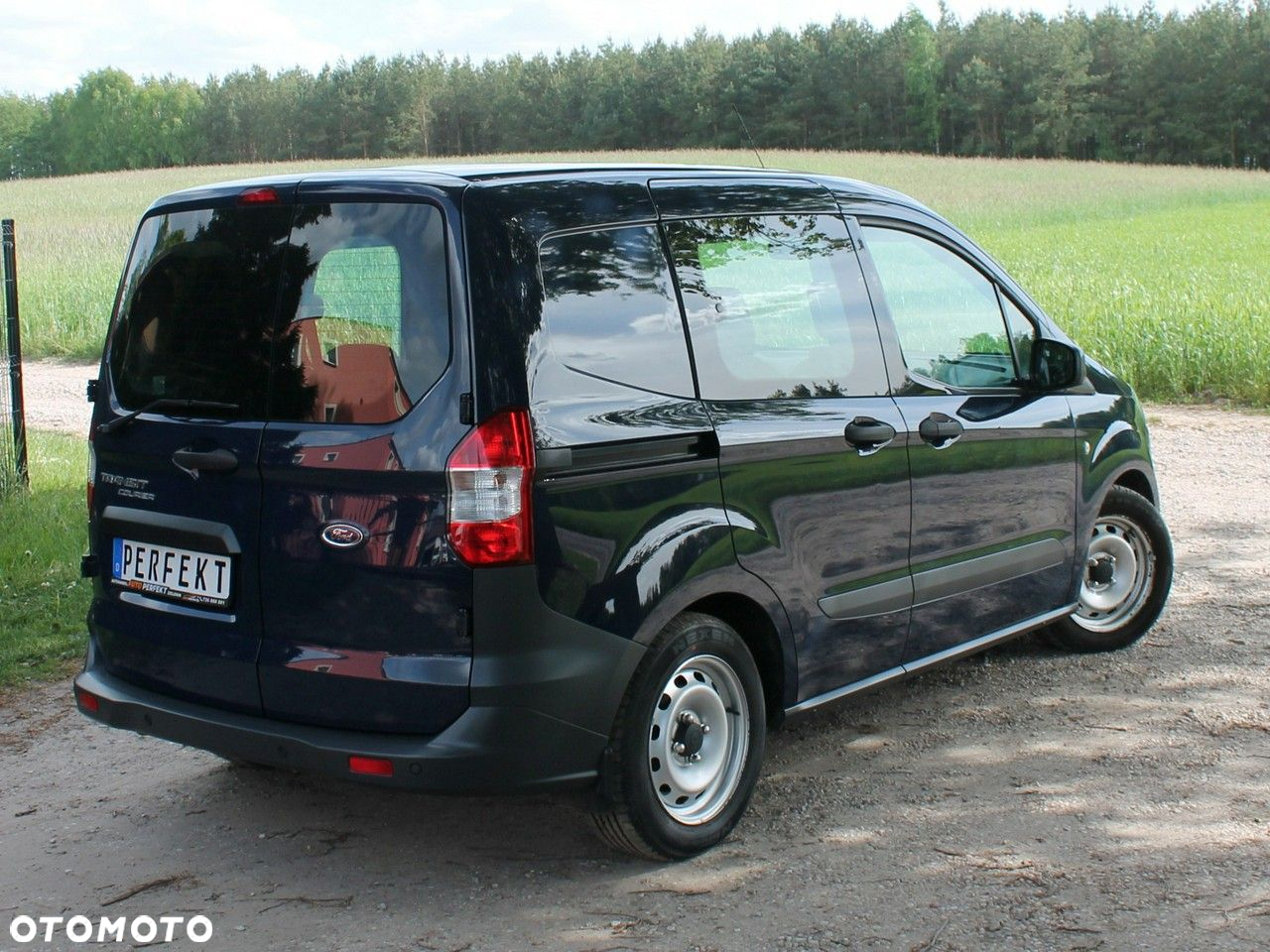 Ford Transit Courier - 4