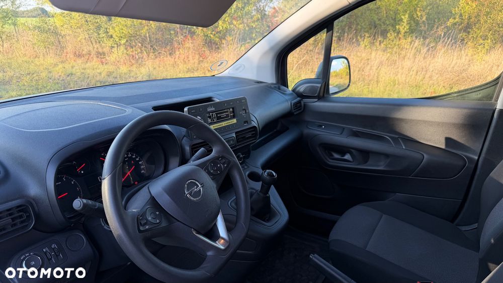 Opel Combo 1.5 CDTI Essentia - 10