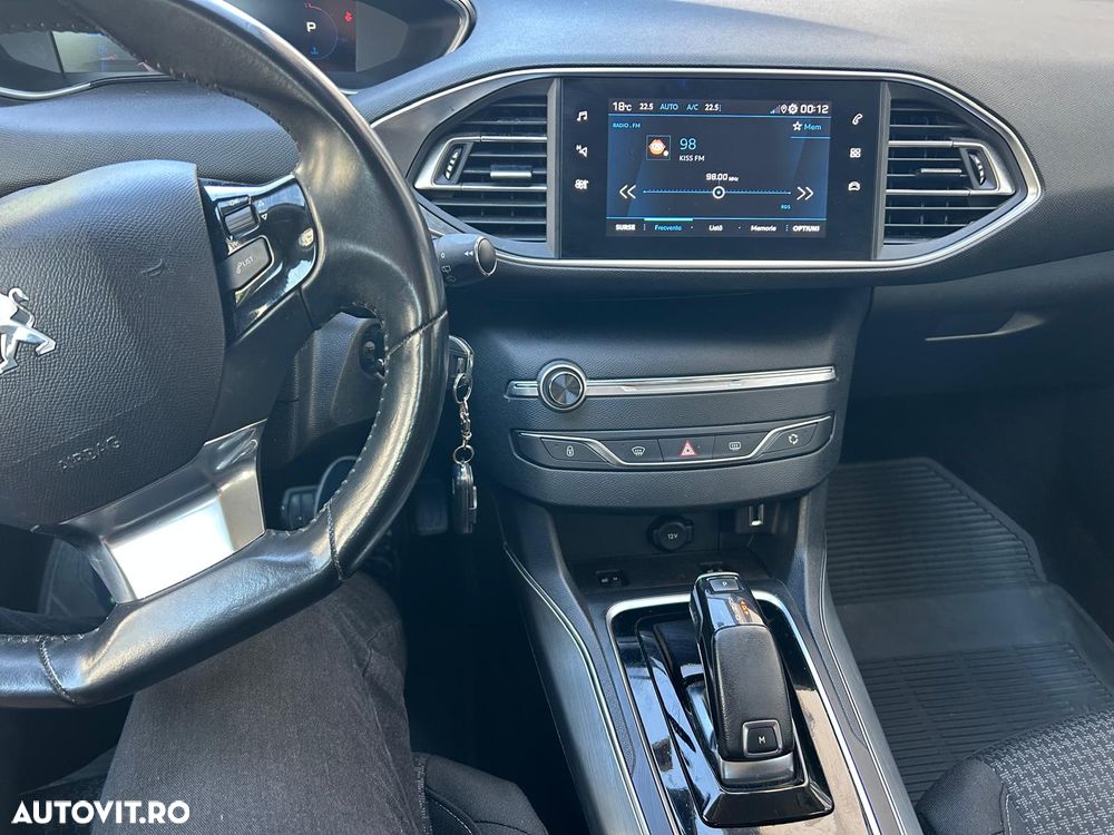 Peugeot 308 1.5 BlueHDi FAP STT EAT8 Allure Pack - 3