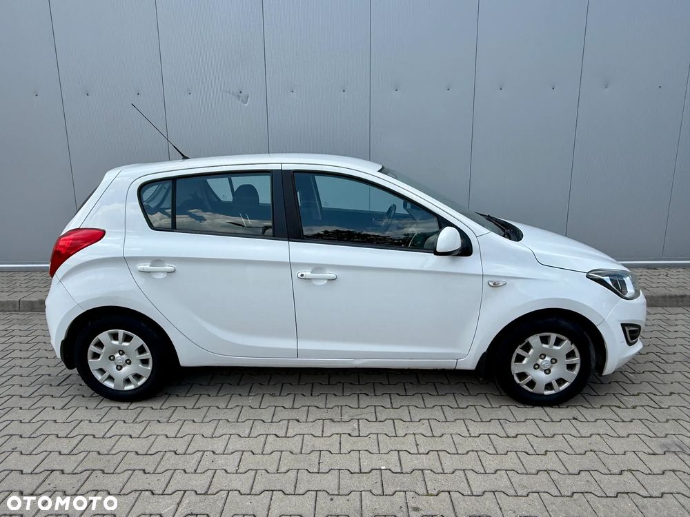 Hyundai i20 - 16