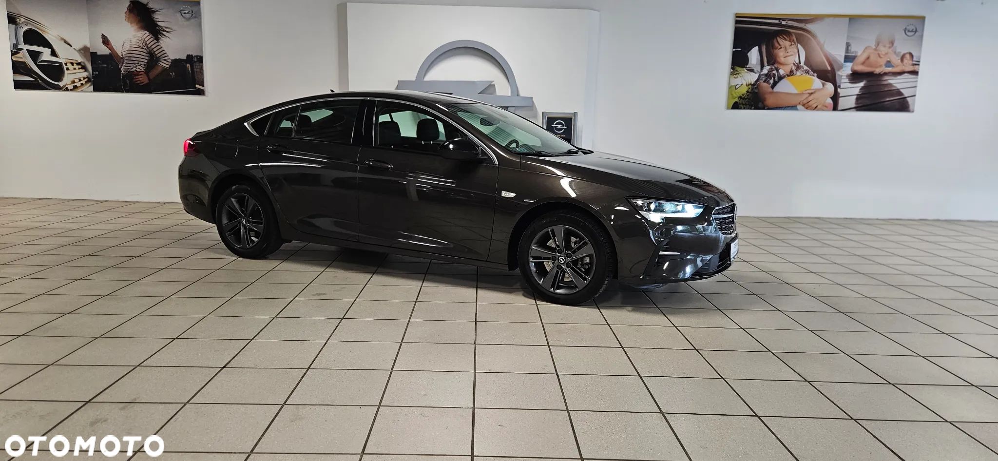 Opel Insignia 2.0 CDTI Elegance S&S - 1
