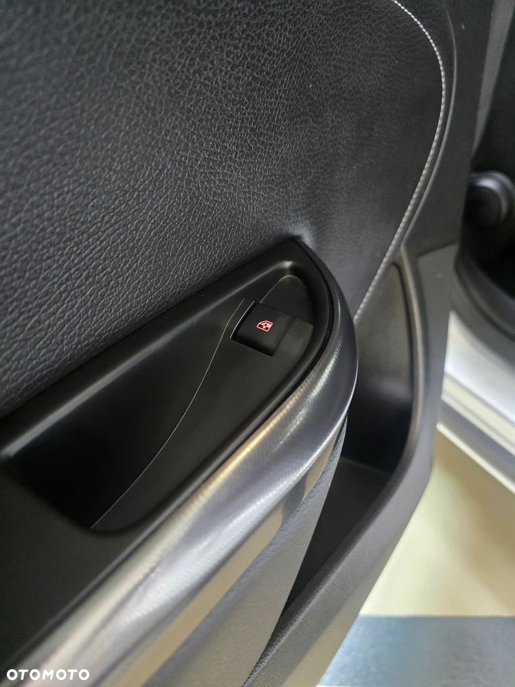 Opel Astra 2.0 CDTI DPF Cosmo - 20