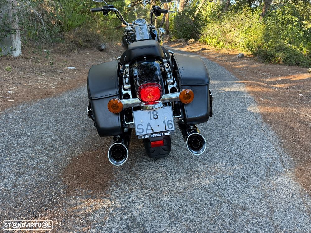 Harley-Davidson Road King 107 - 17