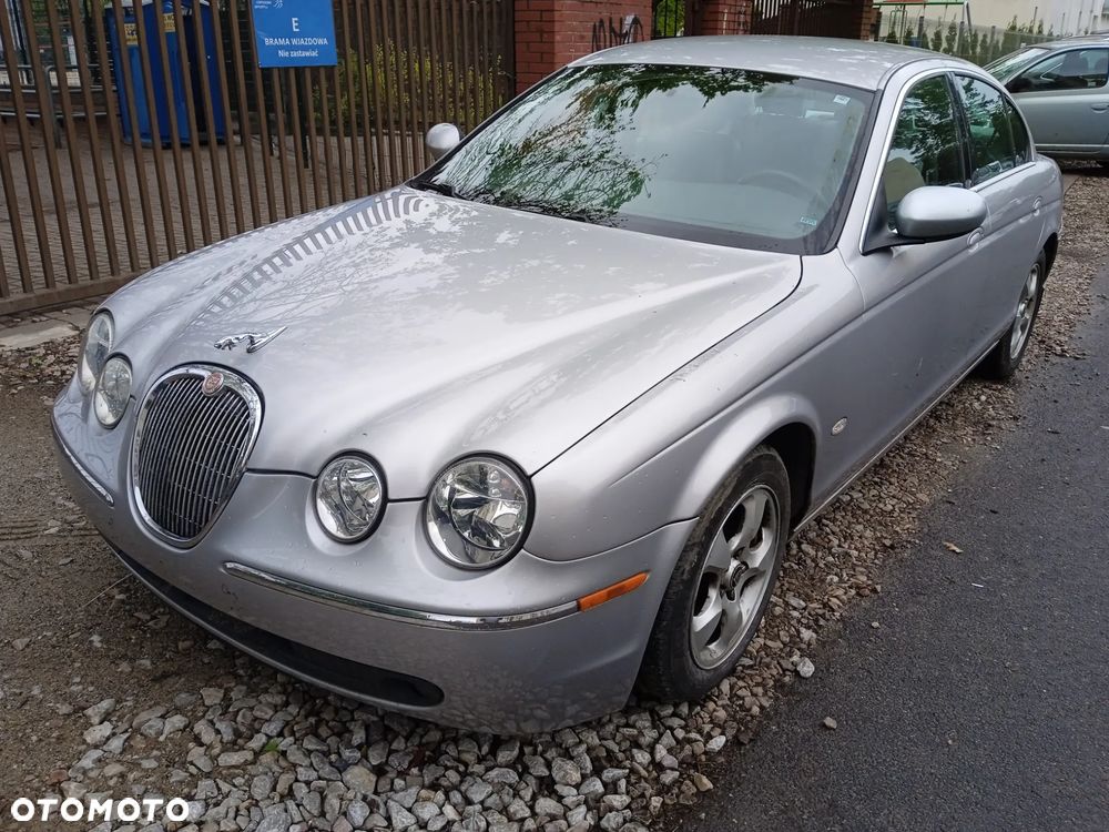 Jaguar S-Type - 2