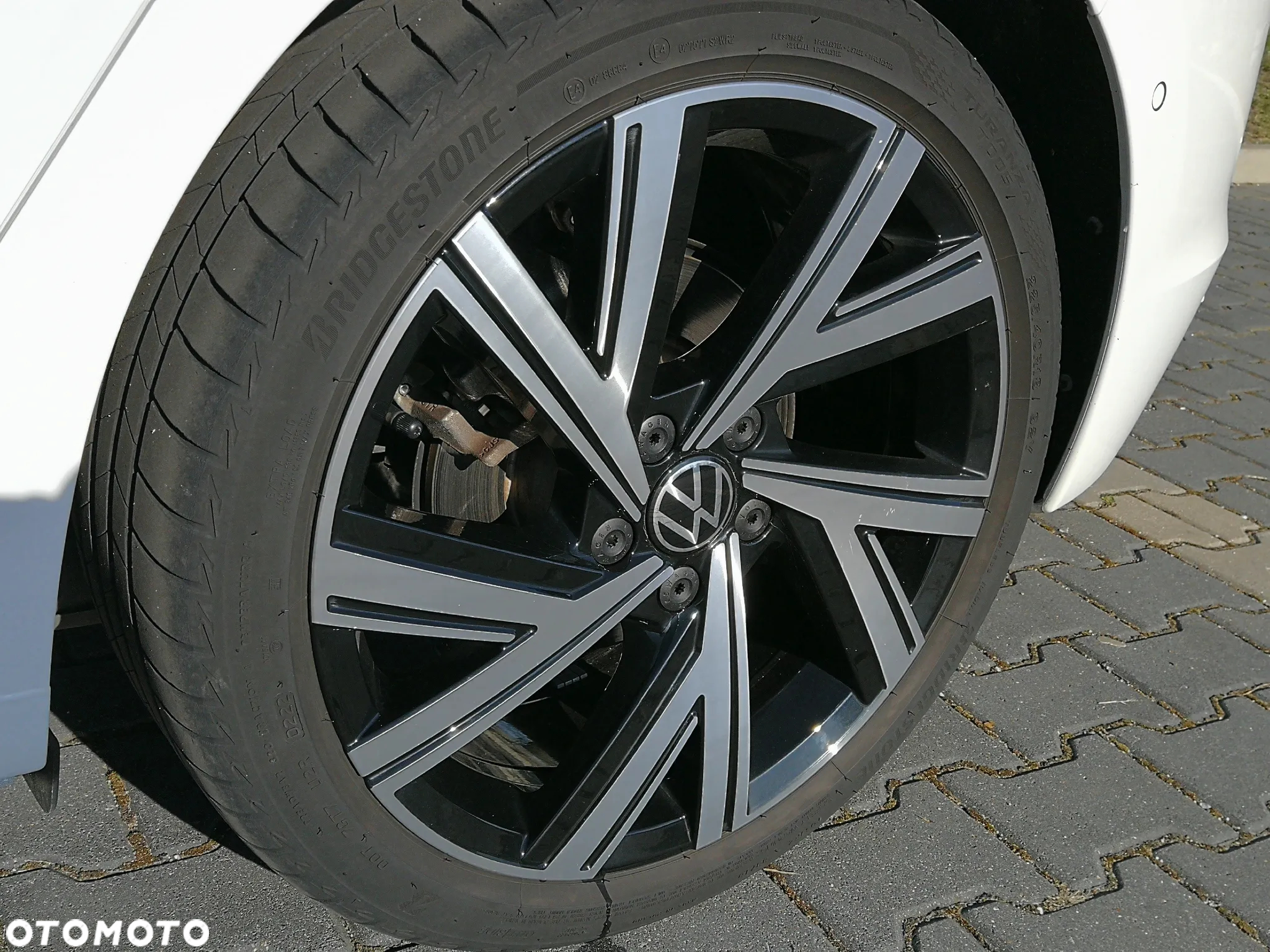 Volkswagen Golf - 12