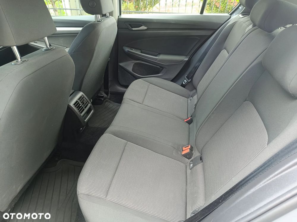 Volkswagen Golf 1.0 TSI Life - 24
