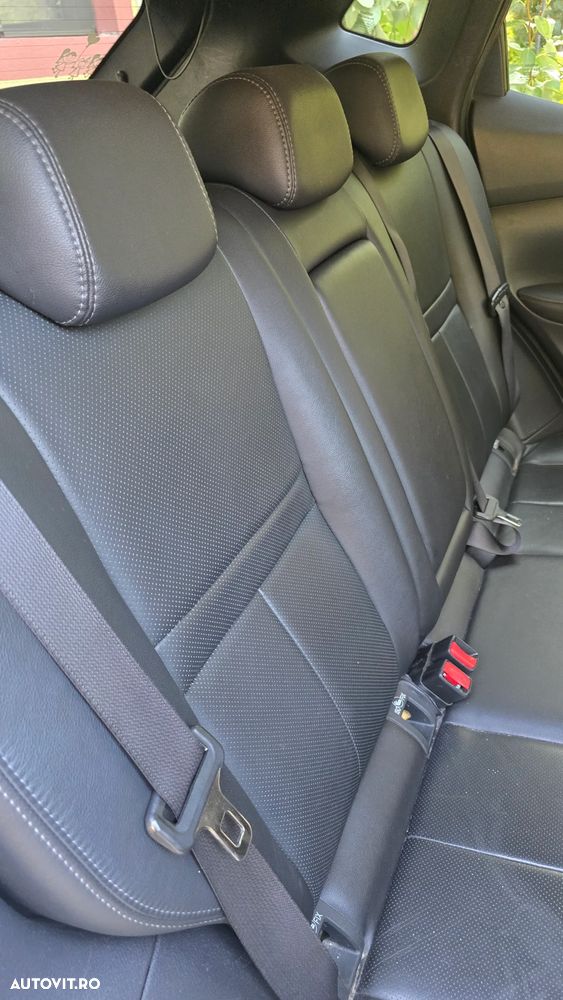 Nissan Qashqai 1.6 DCI Xtronic TEKNA - 8