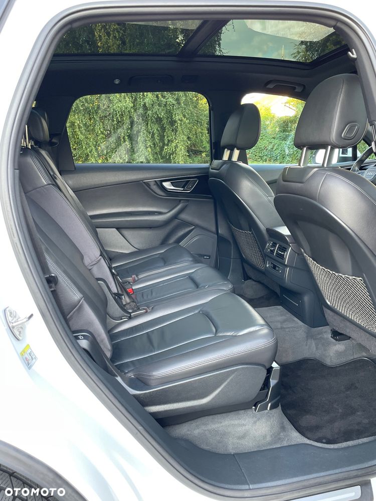 Audi Q7 55 TFSI quattro tiptronic - 18