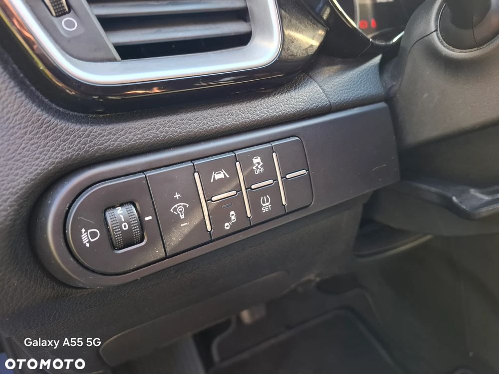Kia Ceed - 13