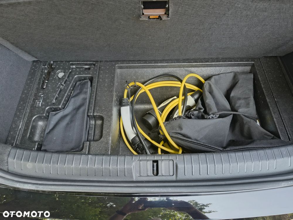 Volkswagen Passat - 21