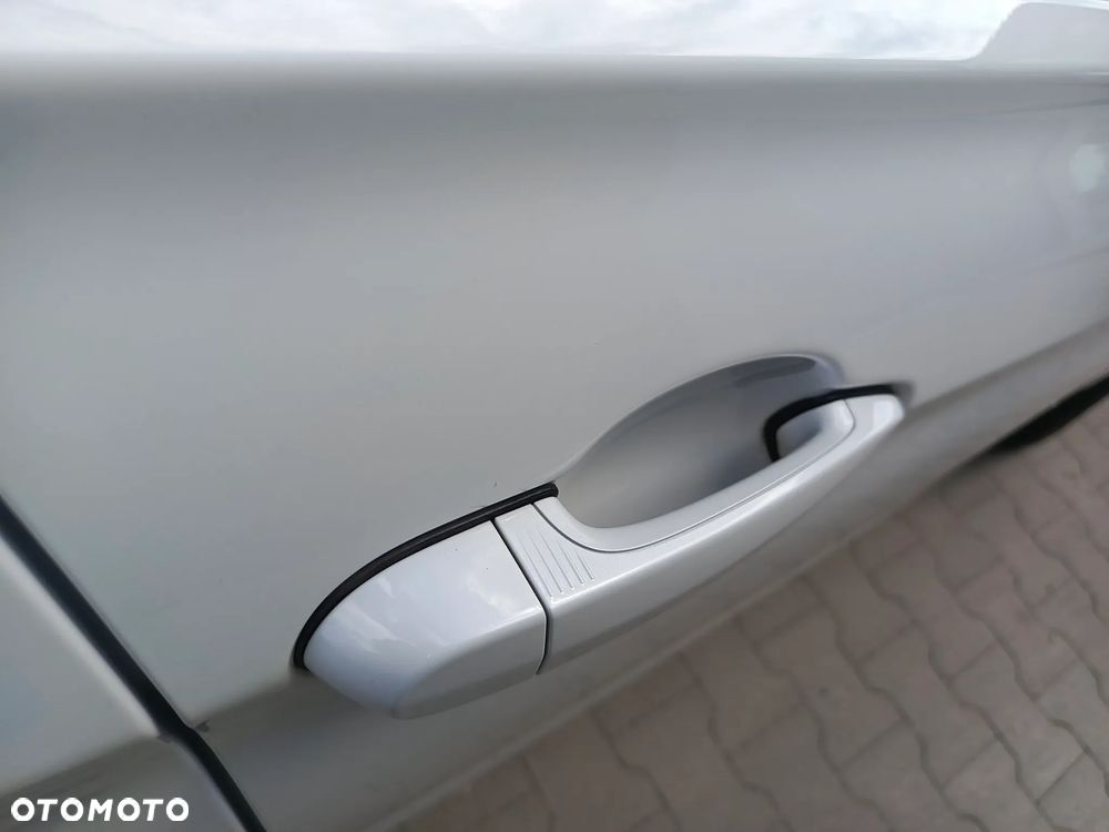BMW Seria 3 318d Edition Luxury Line Purity - 10