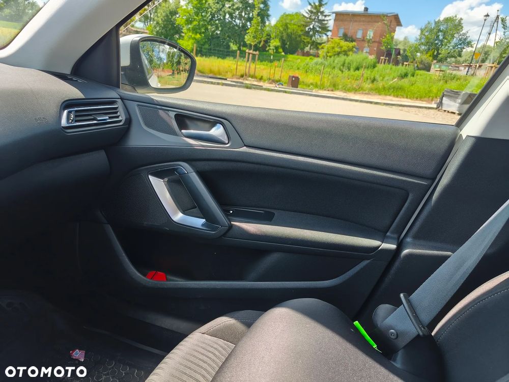 Peugeot 308 - 30