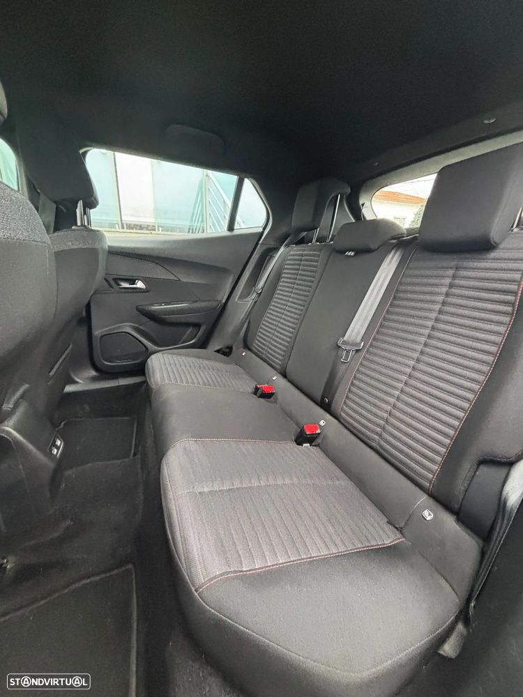 Peugeot e-2008 Active - 13