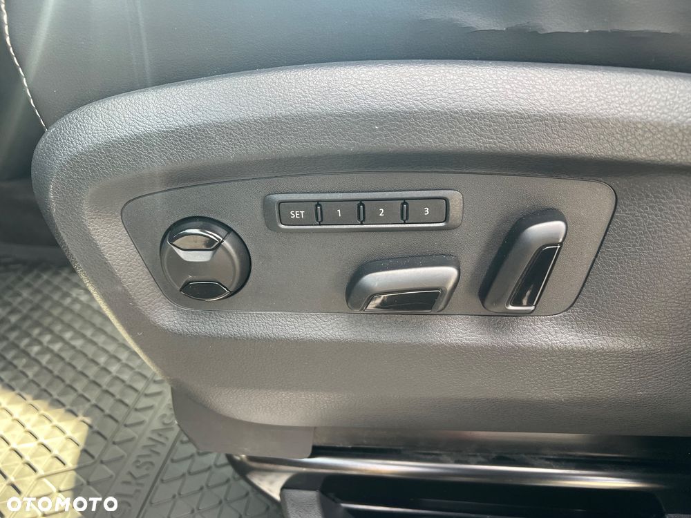 Volkswagen Multivan 2.0 BiTDI L1 Business - 12