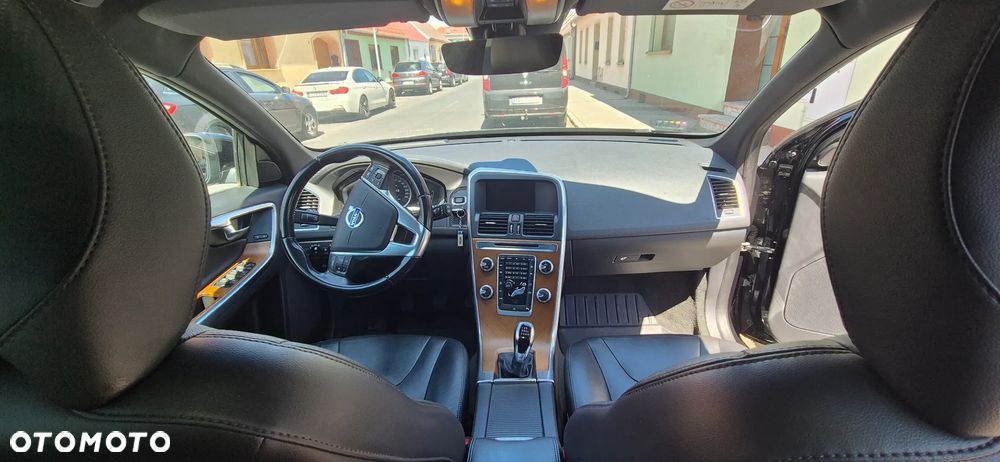 Volvo XC 60 D4 Drive-E R-Design Momentum - 17