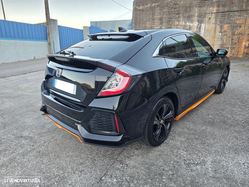 Honda Civic 1.0 i-VTEC Executive Premium - 3