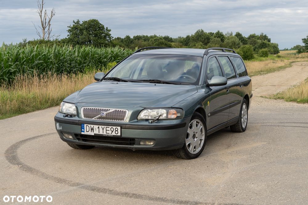 Volvo V70 2.4 D5 AWD - 5
