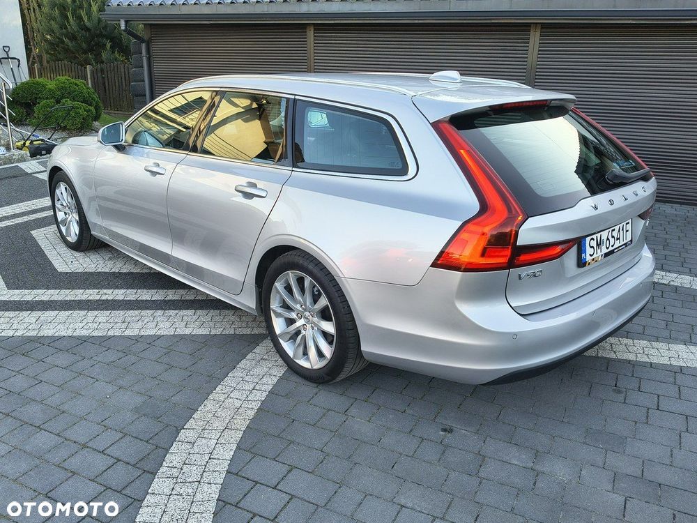 Volvo V90 D3 Momentum - 40