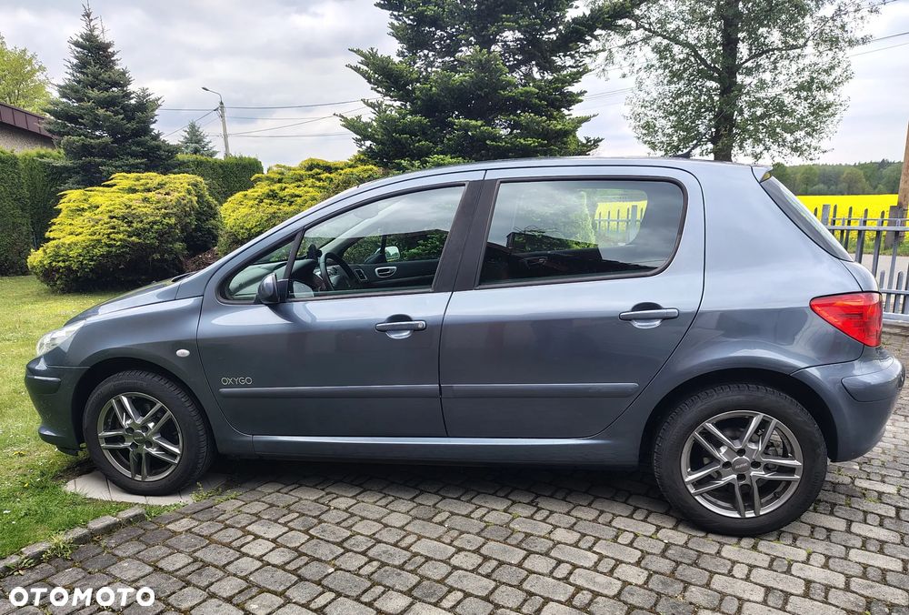 Peugeot 307 - 1