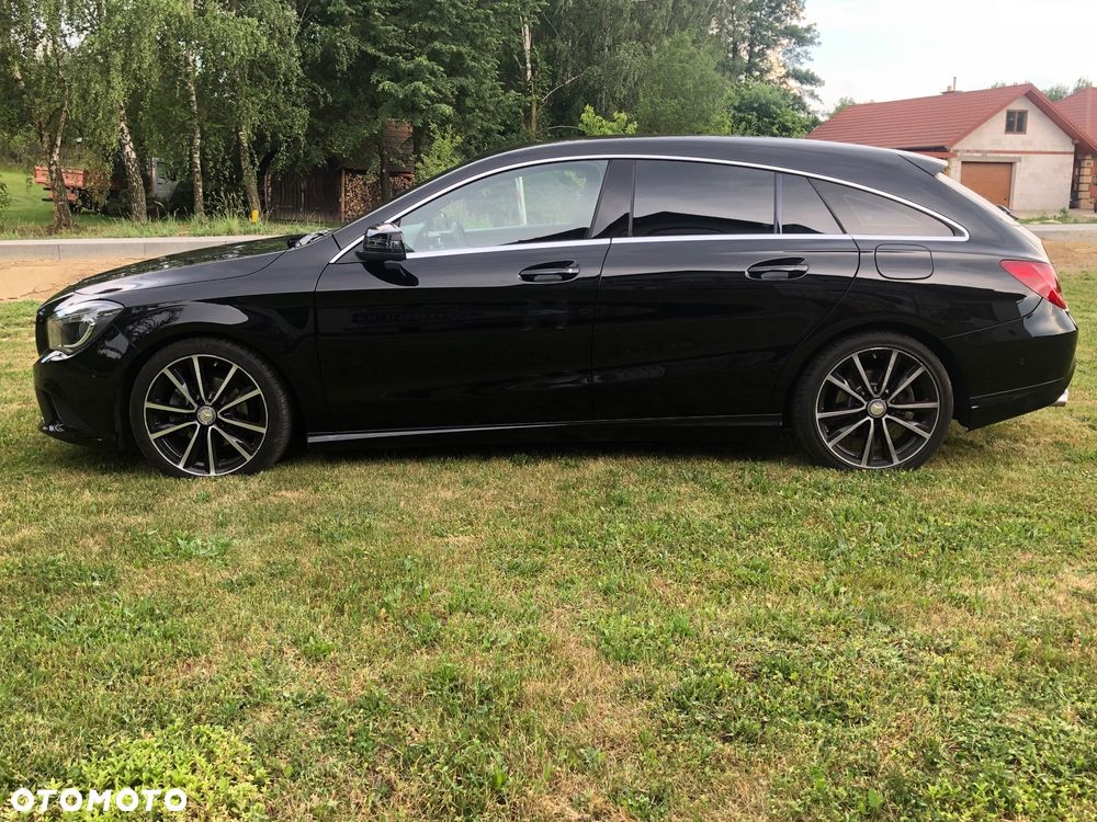 Mercedes-Benz CLA 180 7G-DCT Urban - 13