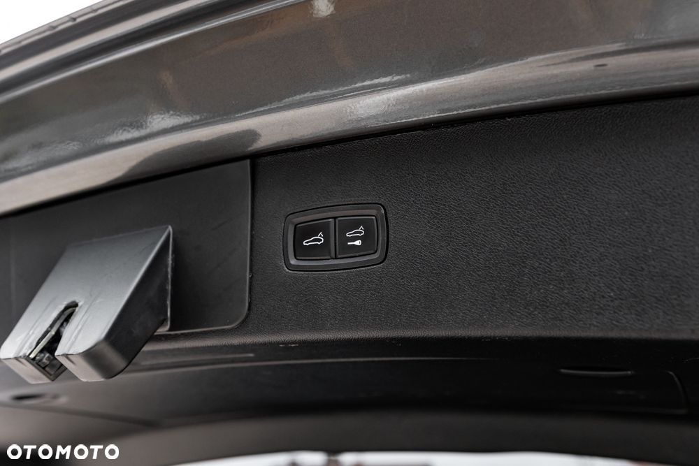 Porsche Cayenne S E-Hybrid - 16