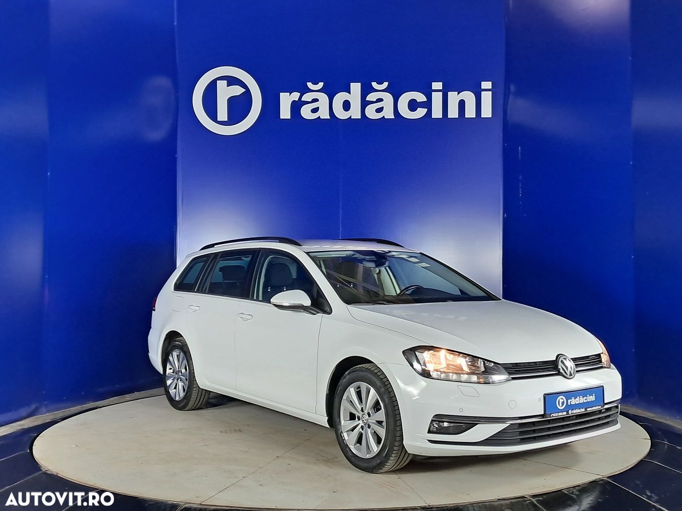 Volkswagen Golf - 5