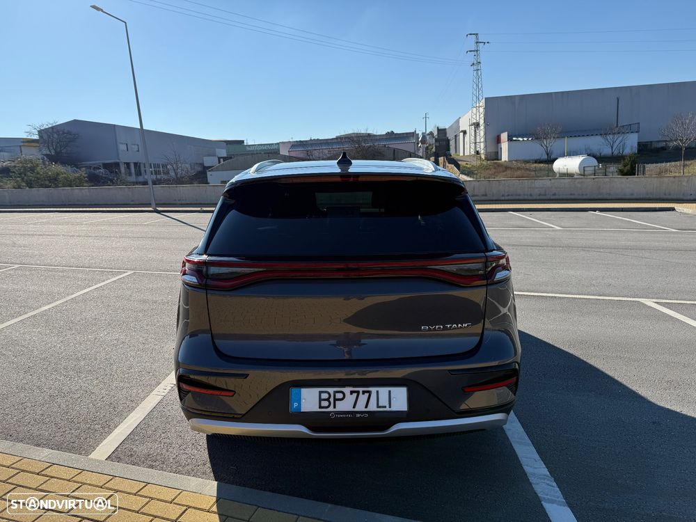 BYD Tang 108.8 kWh AWD Flagship - 4