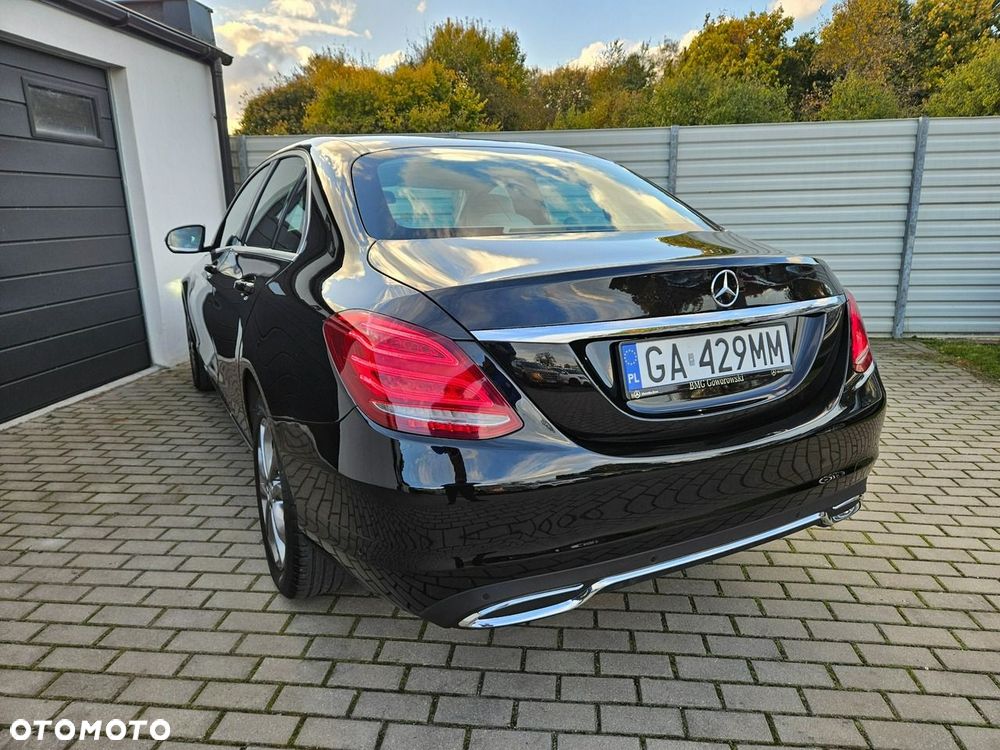 Mercedes-Benz Klasa C 180 9G-TRONIC Exclusive - 14