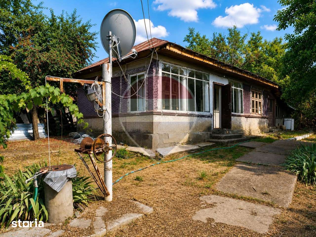 Casă traditionala cu teren 1200 mp Crucea de Piatra - Calugareni - Imagine principală: 3/7
