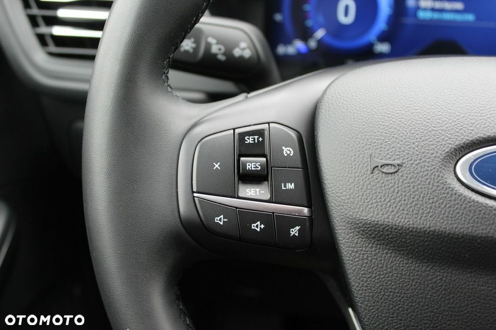 Ford Kuga - 26