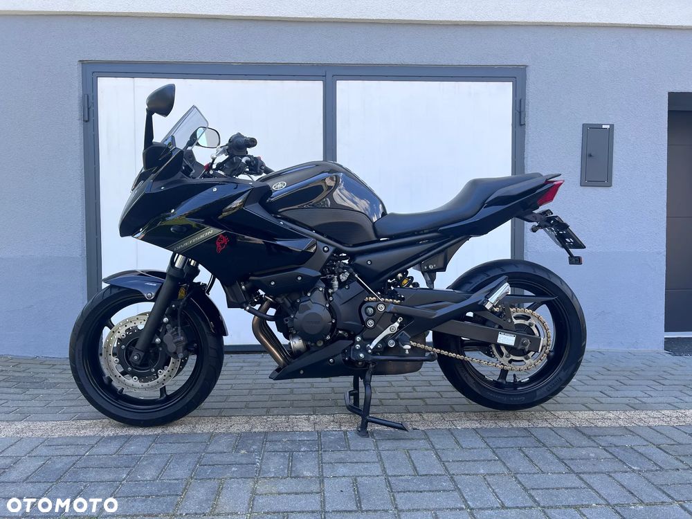 Yamaha XJ - 6