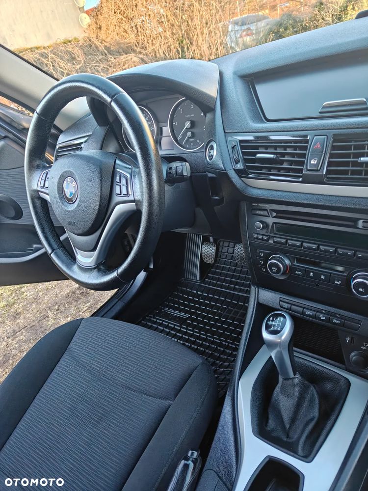 BMW X1 xDrive18d - 9