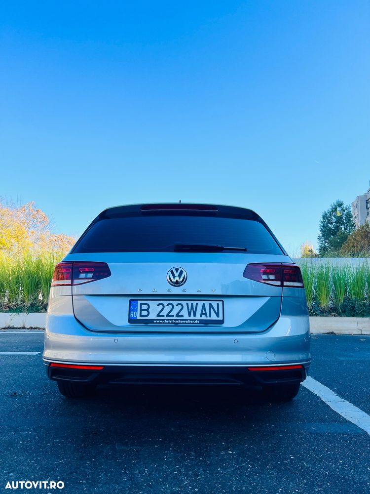 Volkswagen Passat - 4