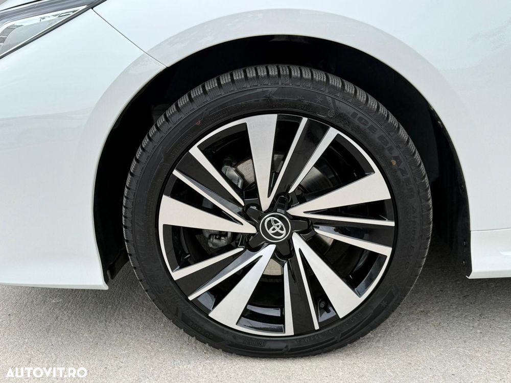 Toyota Corolla 1.8 HSD Dynamic - 11