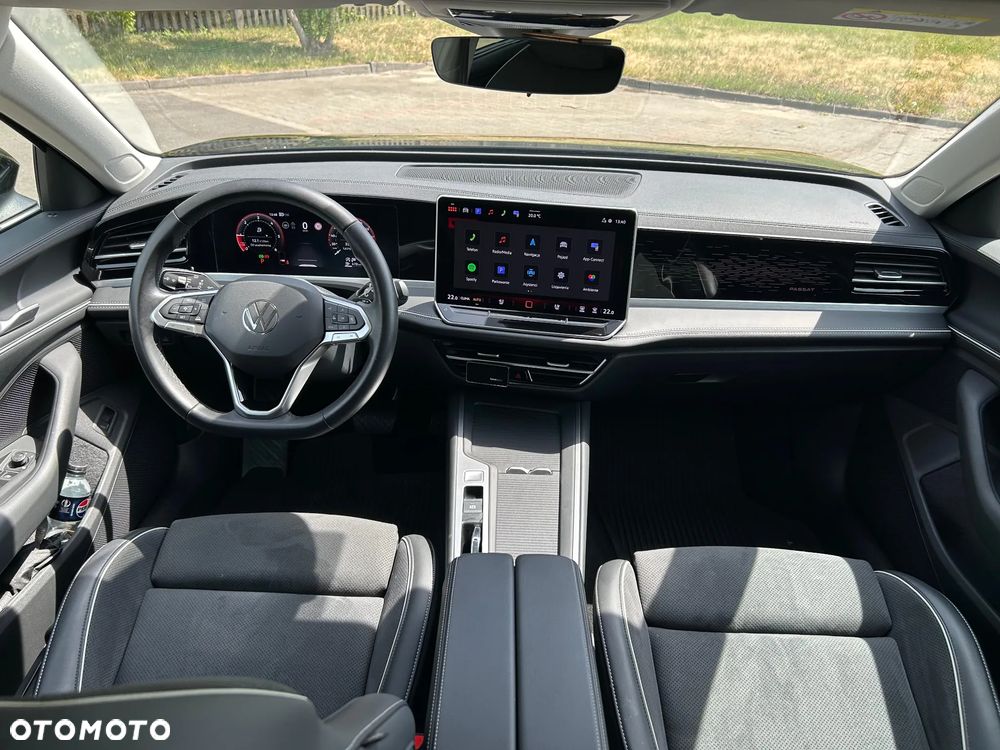 Volkswagen Passat - 31