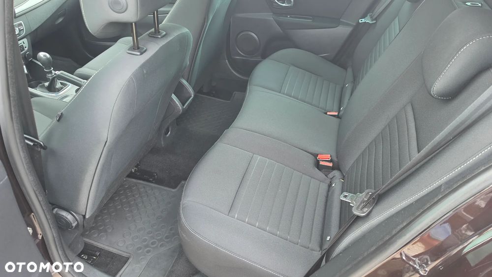 Renault Megane 1.2 16V TCe Energy Limited EU6 - 9
