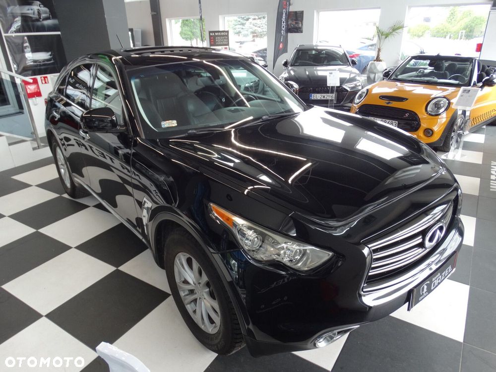 Infiniti QX70 - 3
