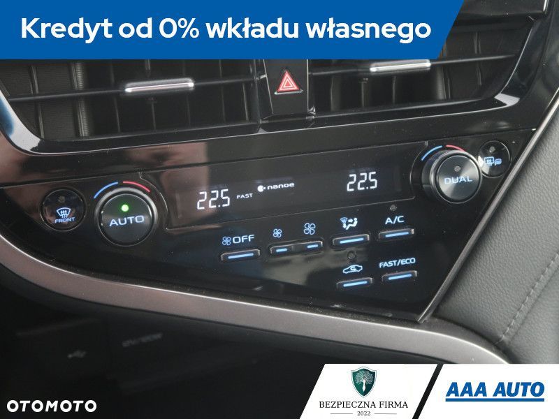 Toyota Camry - 14