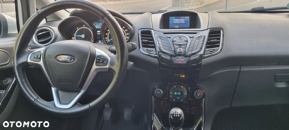 Ford Fiesta - 8